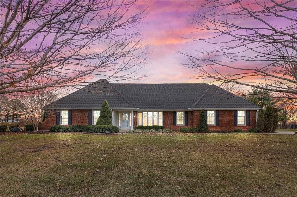 13023 Pratt Road, Lee's Summit, MO
