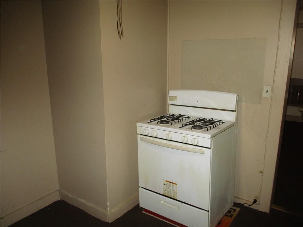 305 W Maple Street — photo 25