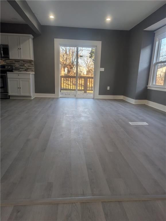 3337 Flora Avenue — photo 3
