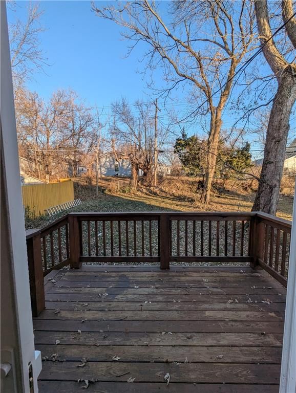 3337 Flora Avenue — photo 11