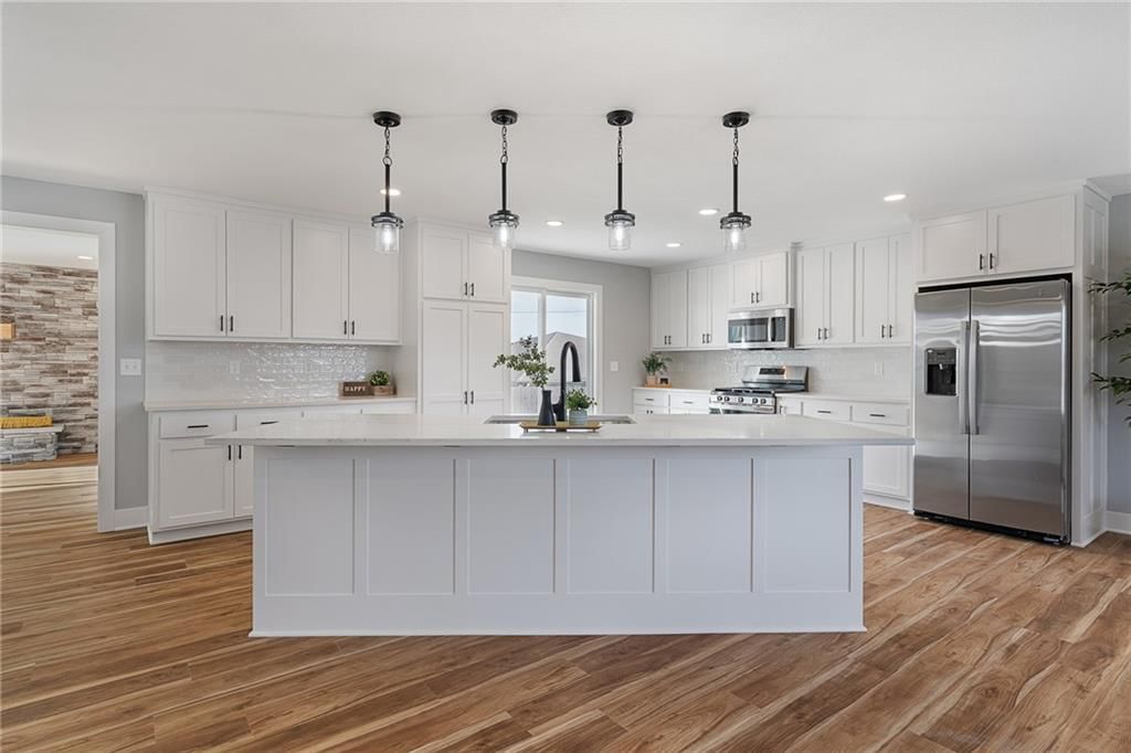 8565 Wycoff Drive — photo 3