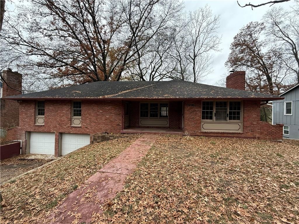 3720 CRESCENT Avenue, Kansas City, MO