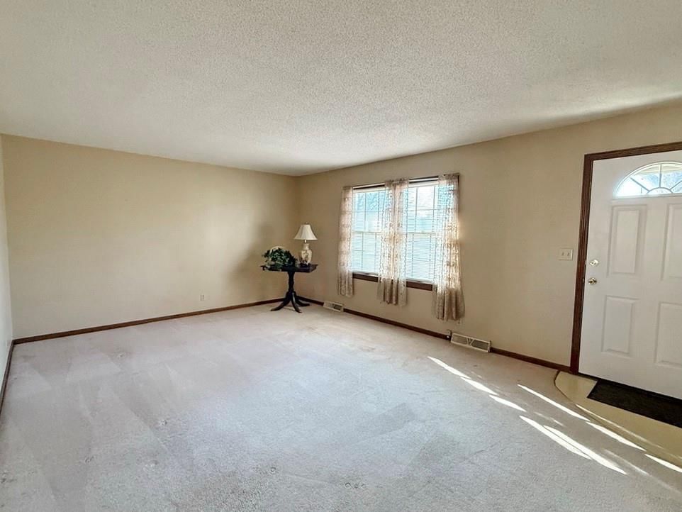 1509 S Vernon Street — photo 10