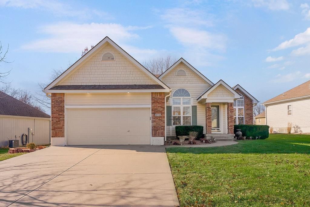 614 Meadowlark Drive — photo 1