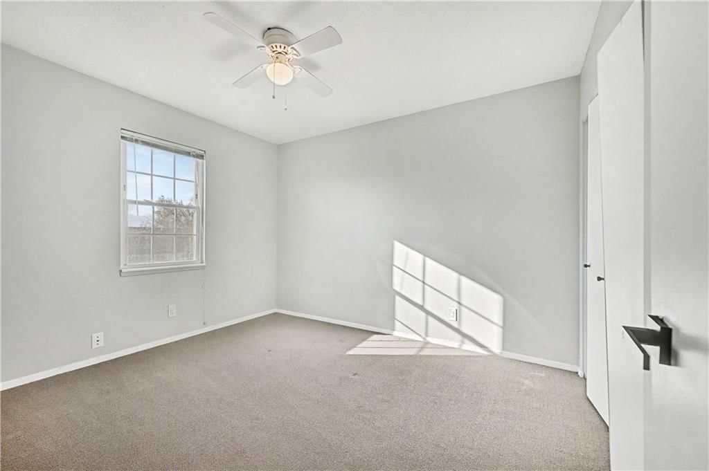 3615 NE 68th Terrace — photo 5