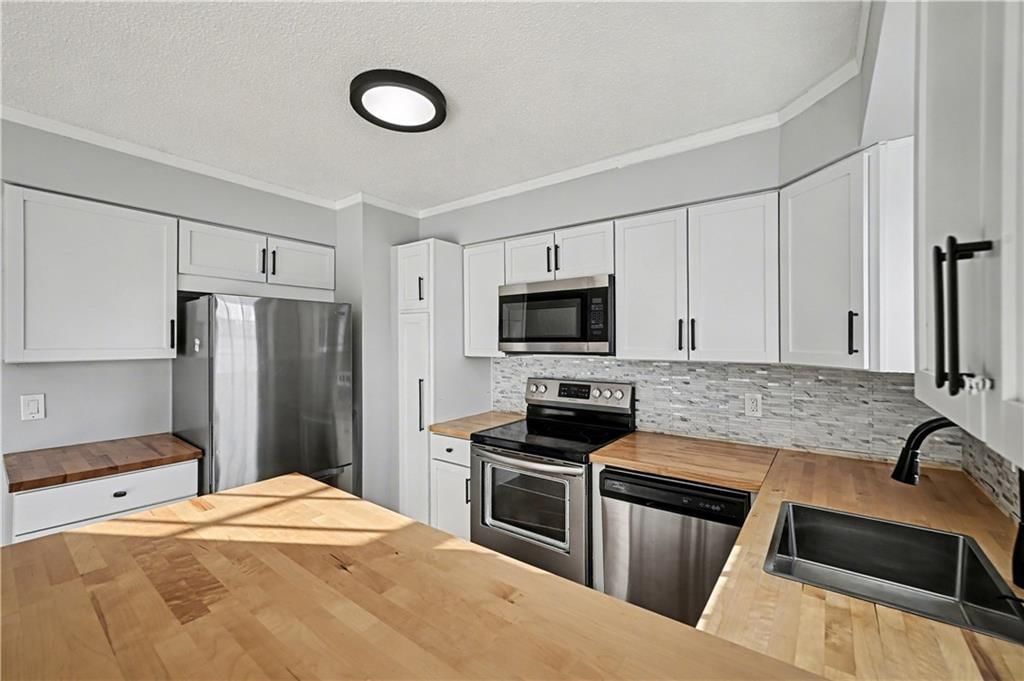 3615 NE 68th Terrace — photo 7