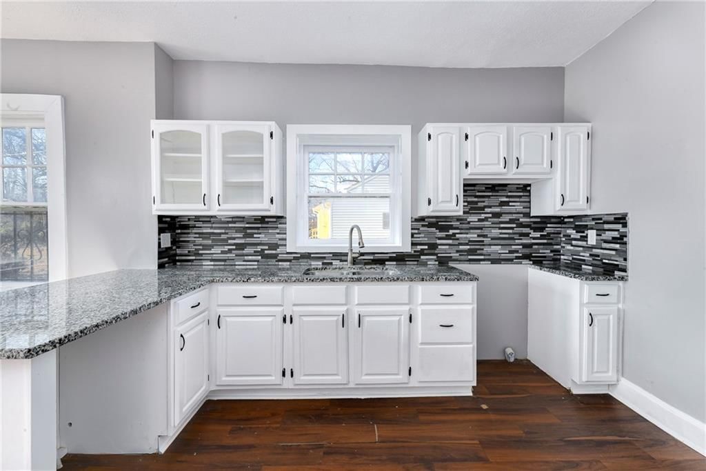 4215 E 61st Street — photo 18