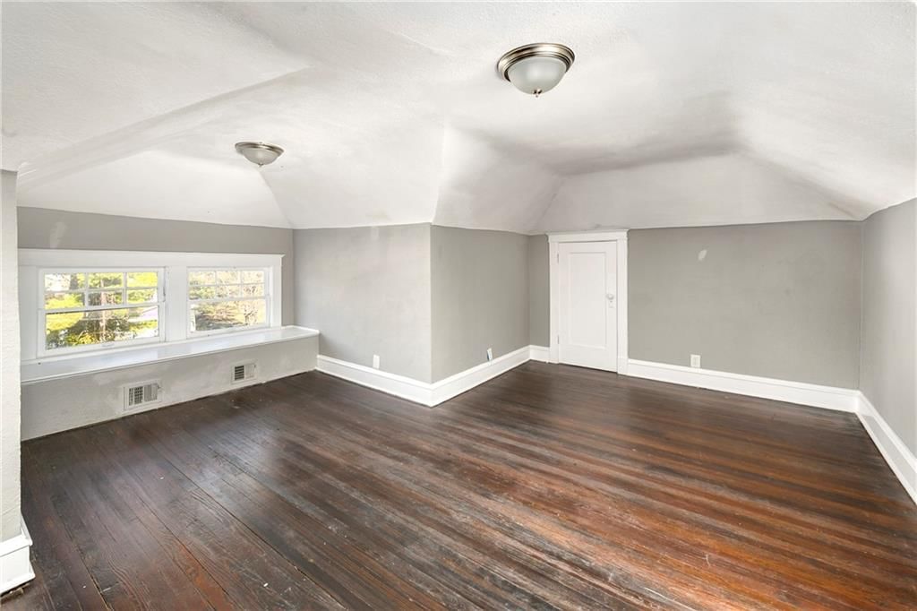 4215 E 61st Street — photo 36