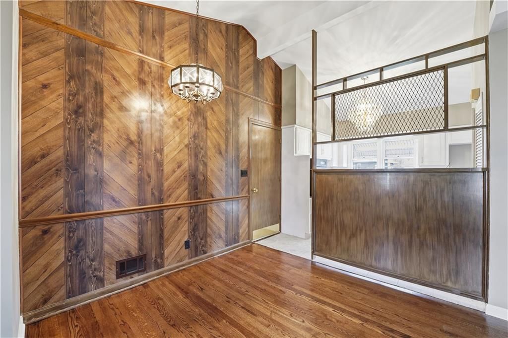 311 NE Arlington Circle — photo 4