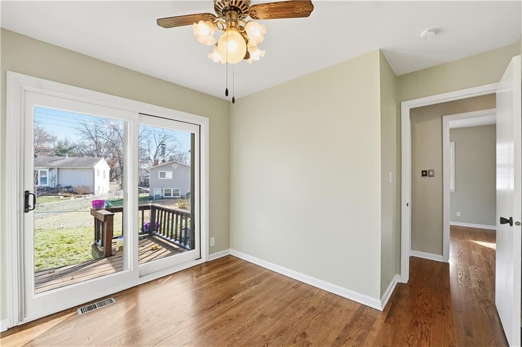 311 NE Arlington Circle — photo 8