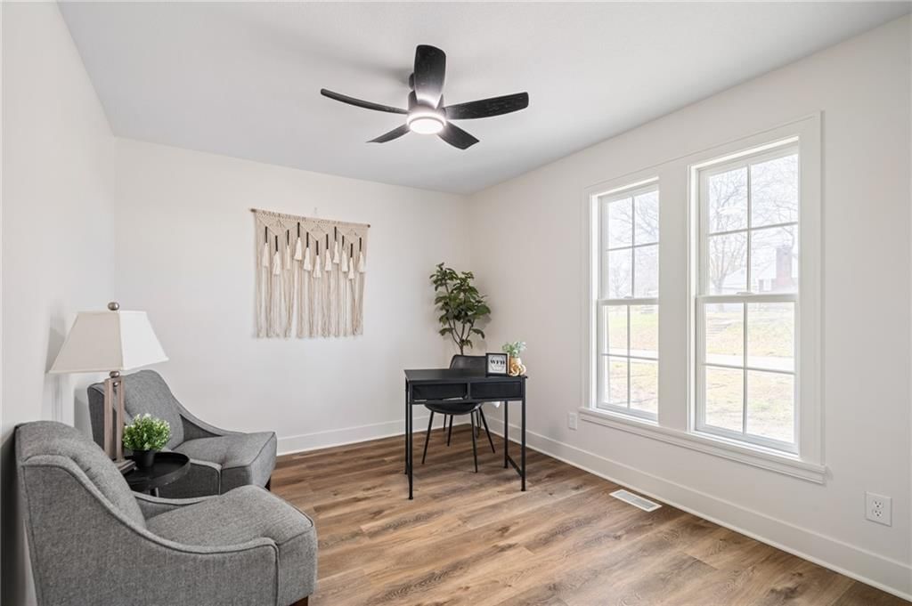 1339 S Hocker Avenue — photo 16