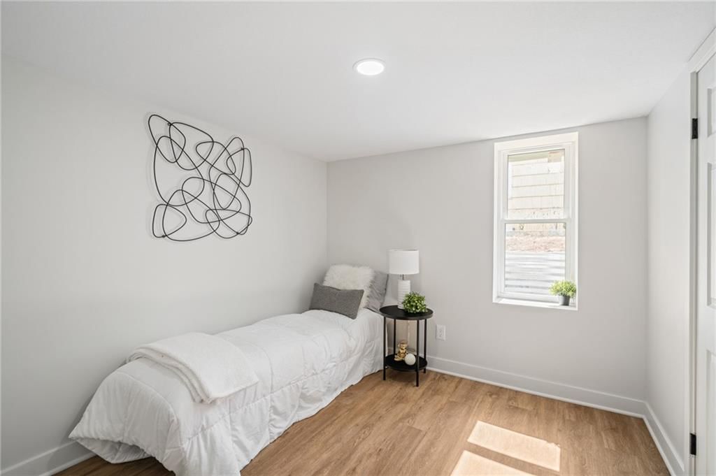 1339 S Hocker Avenue — photo 21