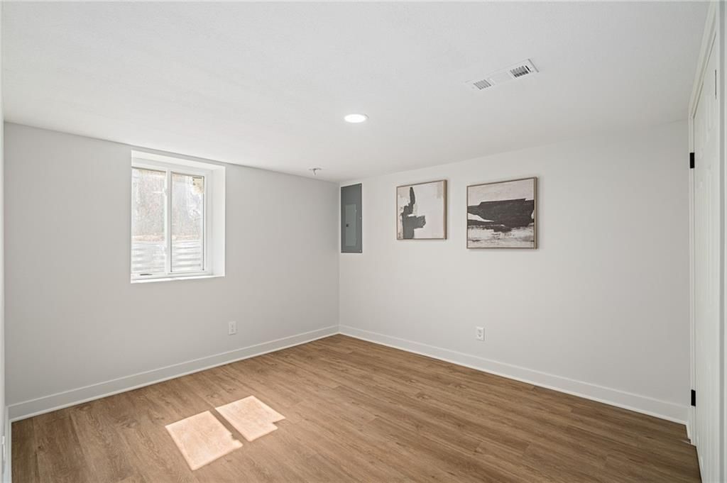 1339 S Hocker Avenue — photo 22