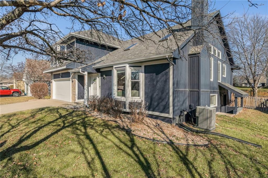 6015 NE Gladstone Lane — photo 3