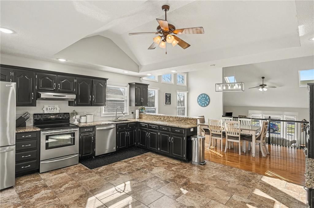 6015 NE Gladstone Lane — photo 10