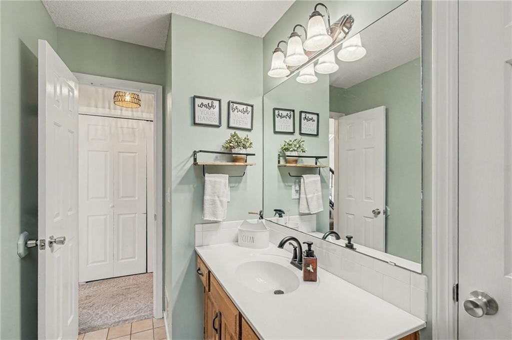 6015 NE Gladstone Lane — photo 26