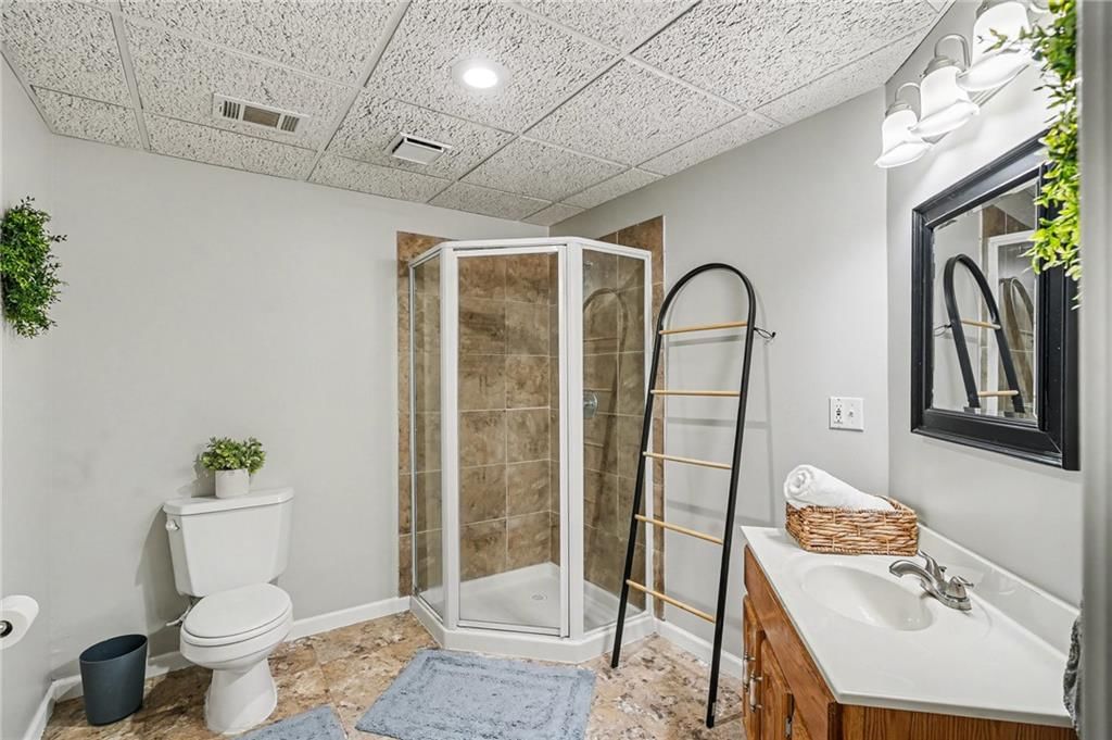 6015 NE Gladstone Lane — photo 35