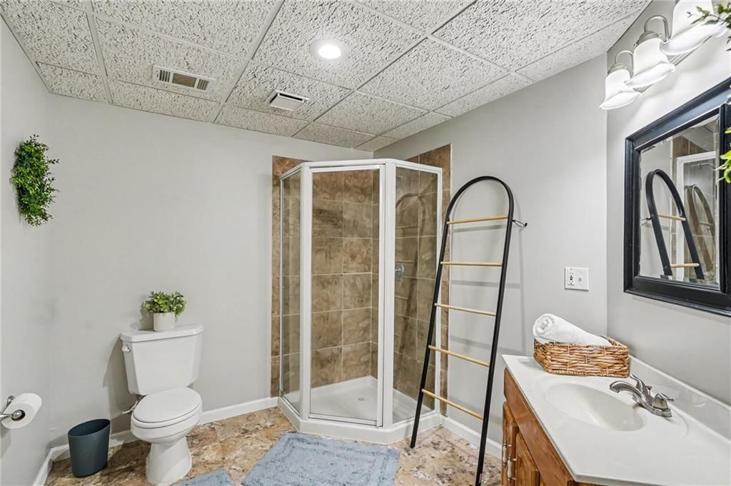 6015 NE Gladstone Lane — photo 36