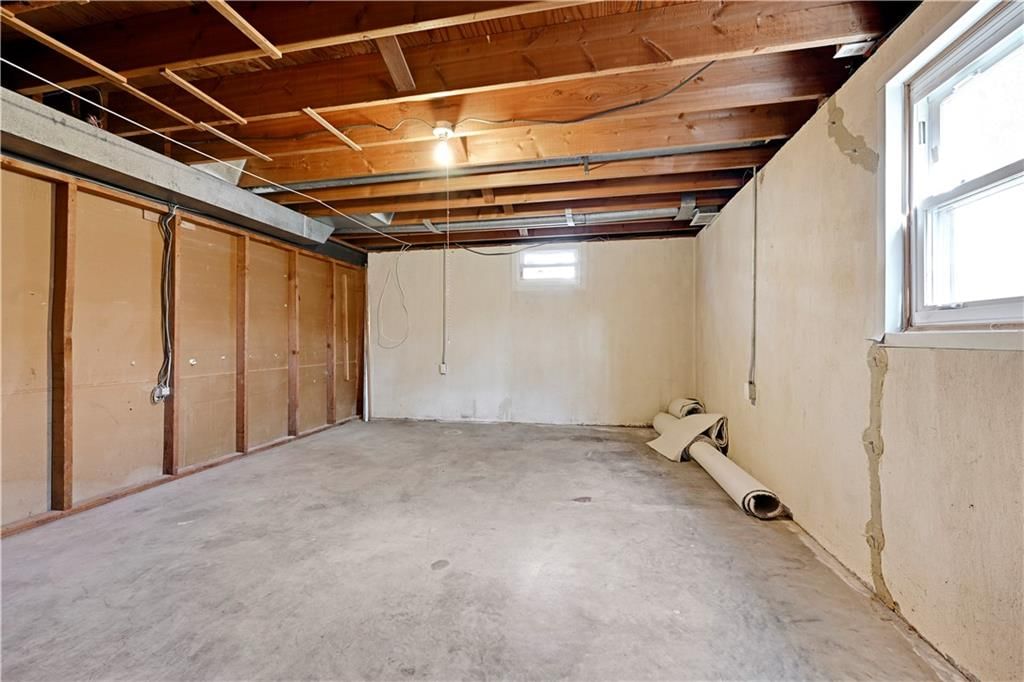 2219 N 82nd Terrace — photo 23