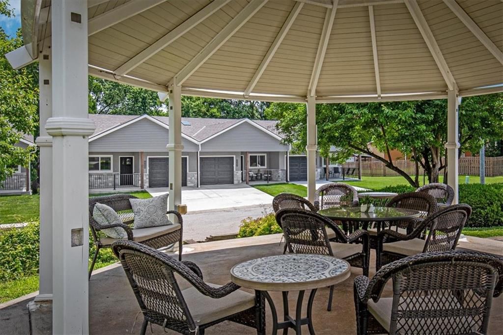 5829 Hunter Court — photo 48