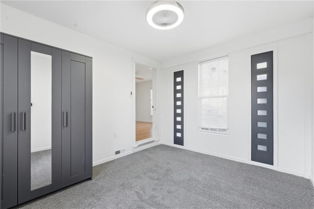 1229 W White Oak Avenue — photo 19
