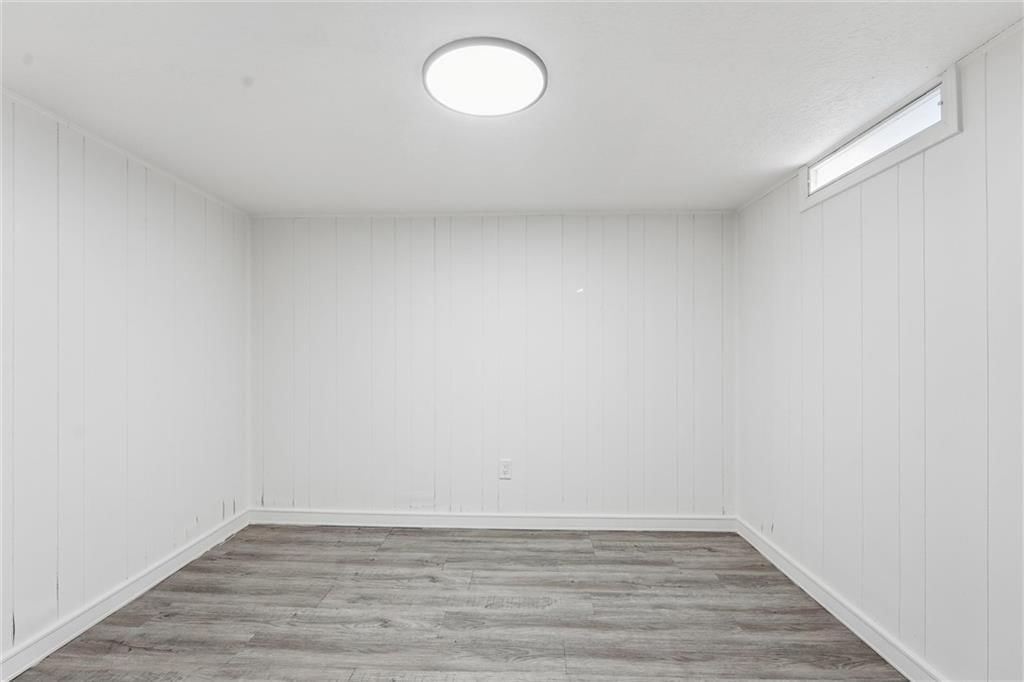 1229 W White Oak Avenue — photo 31