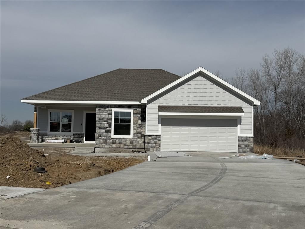 1781 N 157th Terrace, Basehor, KS