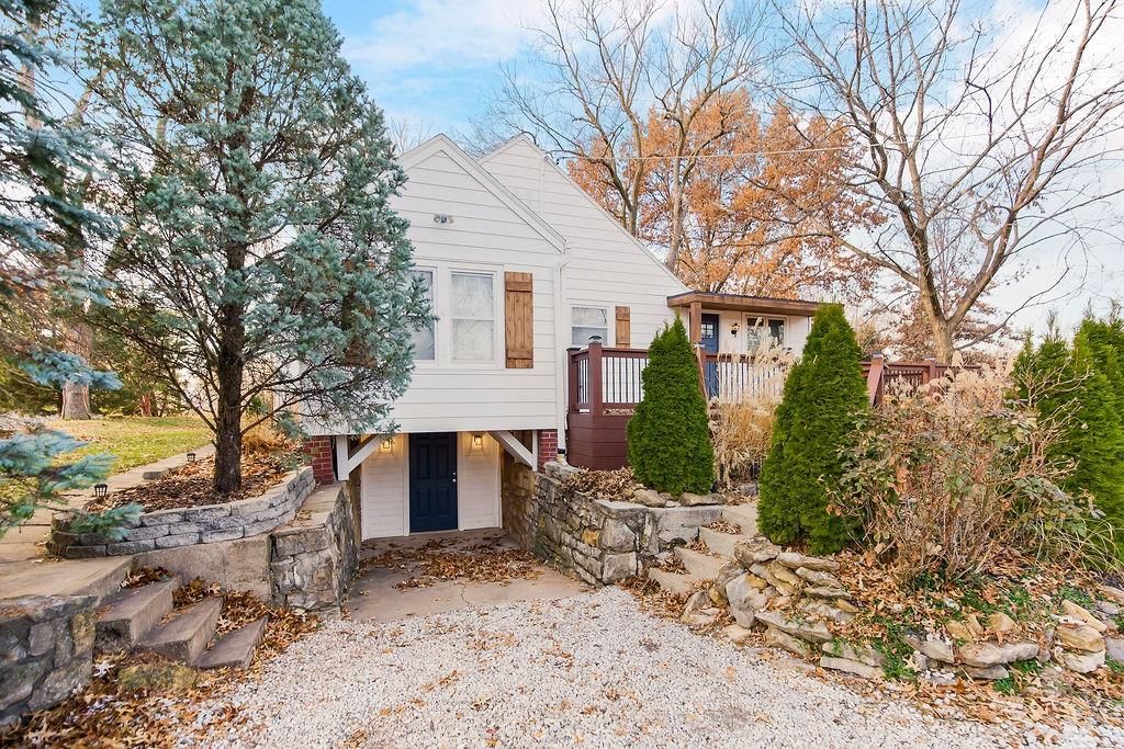 12510 Johnson Drive — photo 3