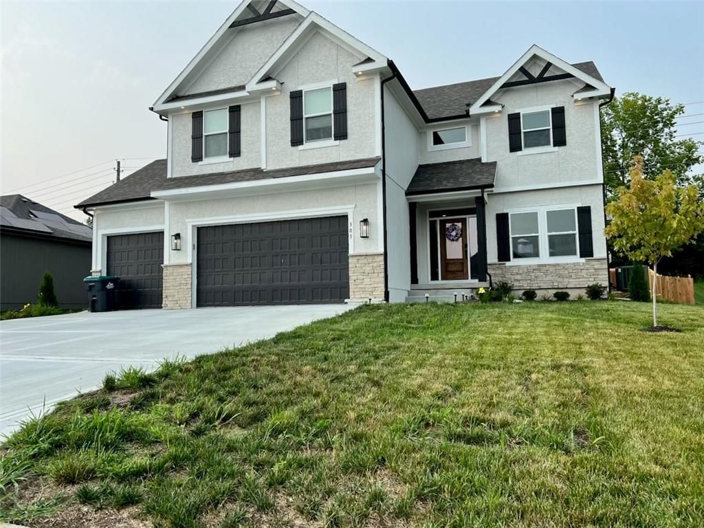 305 SW Nelson Drive, Blue Springs, MO