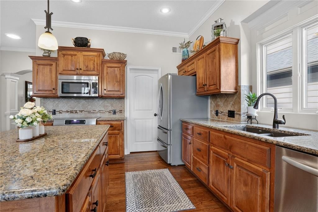 8531 Barstow Street — photo 17