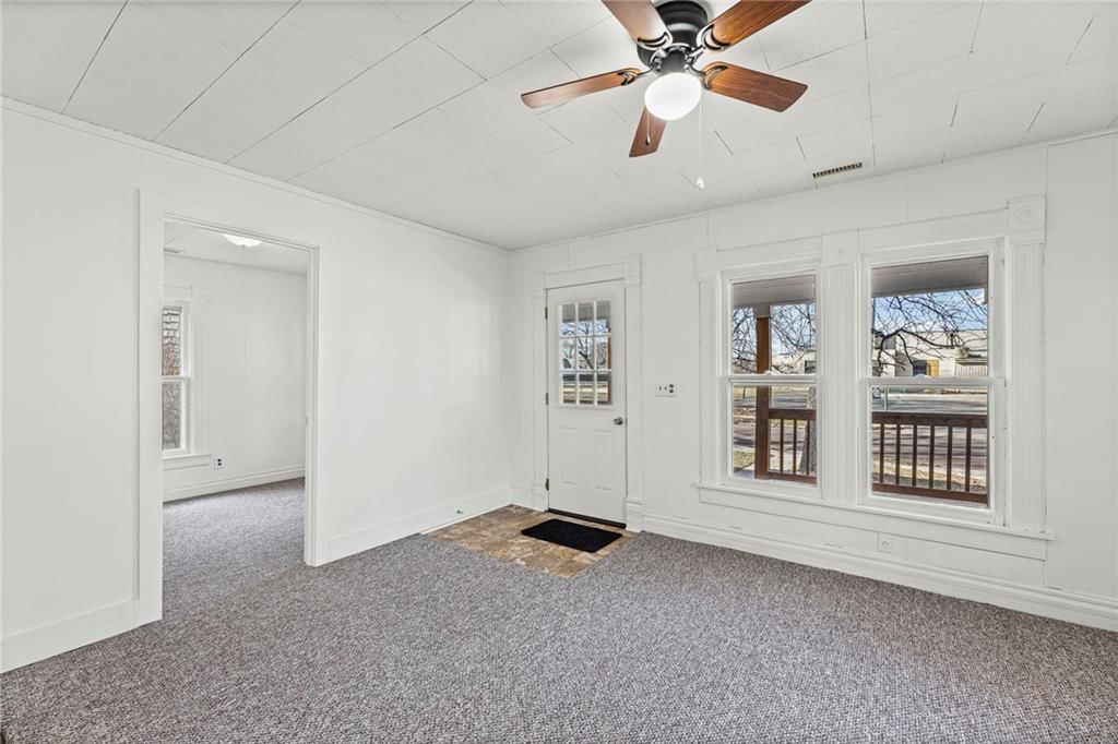 311 S Sycamore Street — photo 9