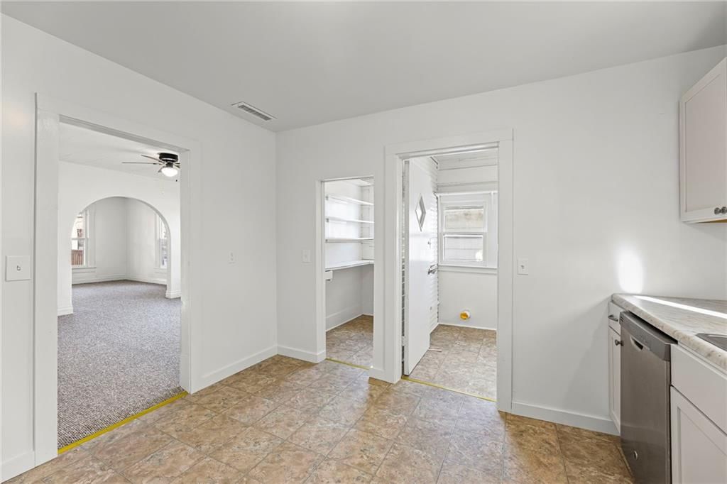 311 S Sycamore Street — photo 11