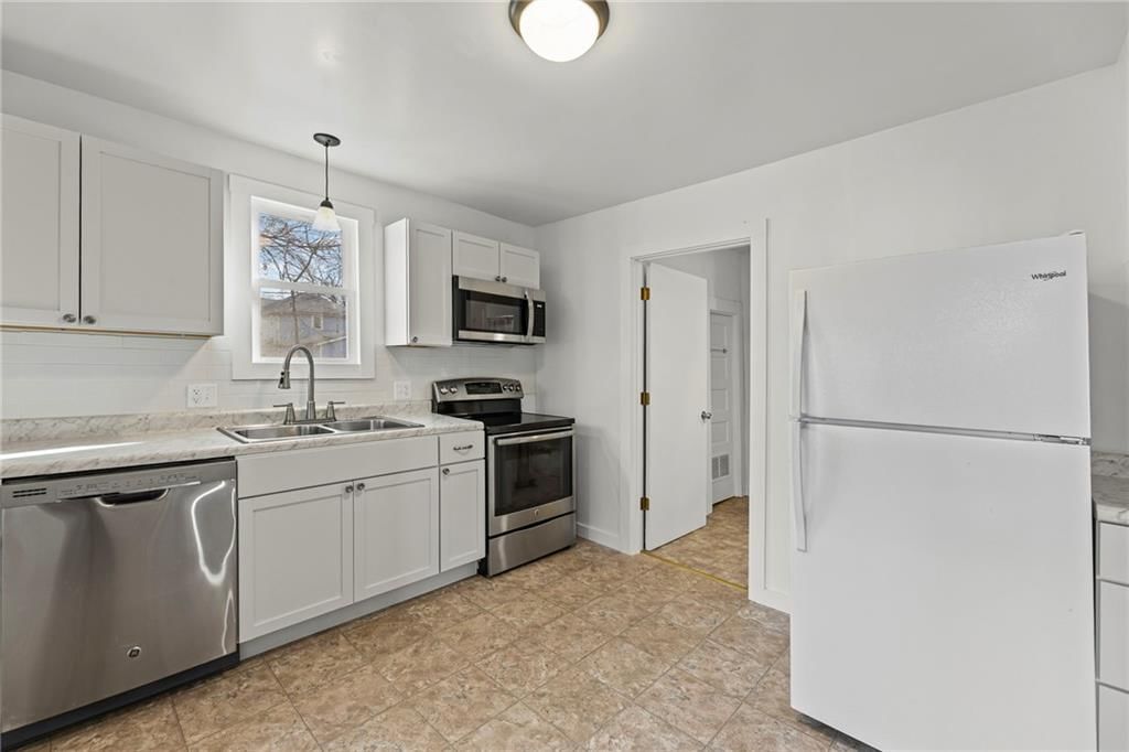 311 S Sycamore Street — photo 12