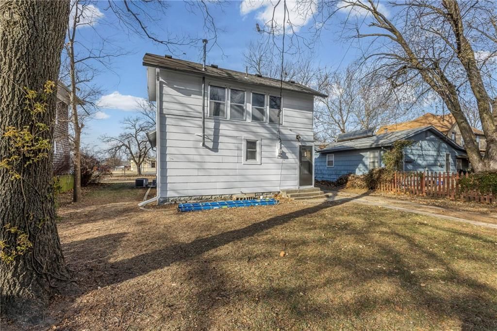 311 S Sycamore Street — photo 27
