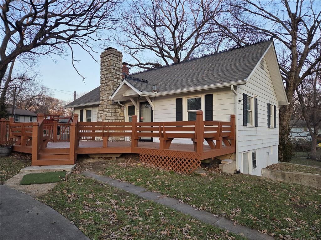 3831 NE ANTIOCH Road, Kansas City, MO