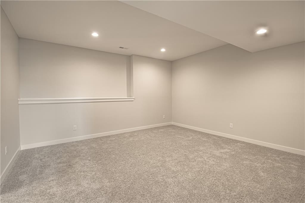 1026 Jasmine Drive — photo 24