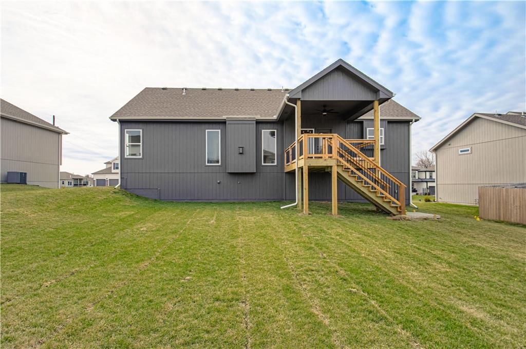 1026 Jasmine Drive — photo 31