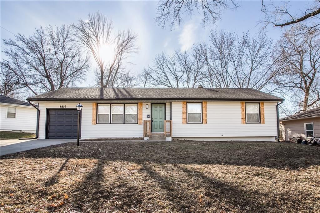 8819 E 85th Street, Raytown, MO