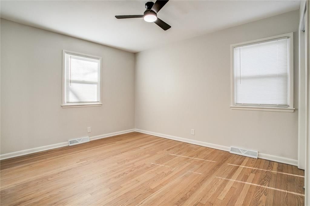 8819 E 85th Street — photo 14