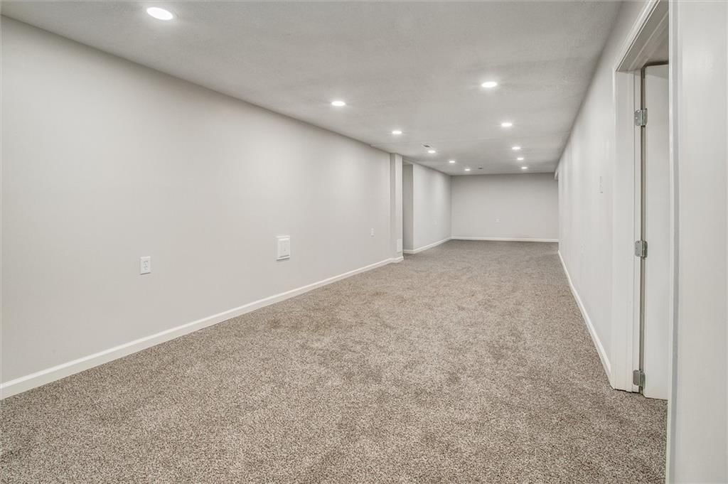 8819 E 85th Street — photo 26