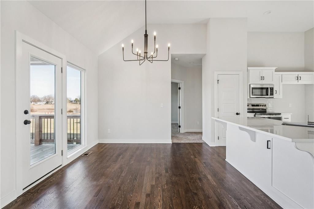 1022 Jasmine Drive — photo 12
