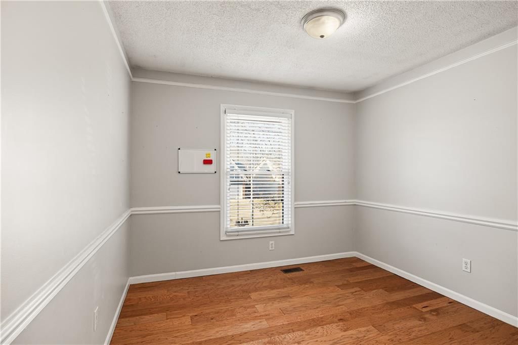 11013 N McGee Street — photo 20