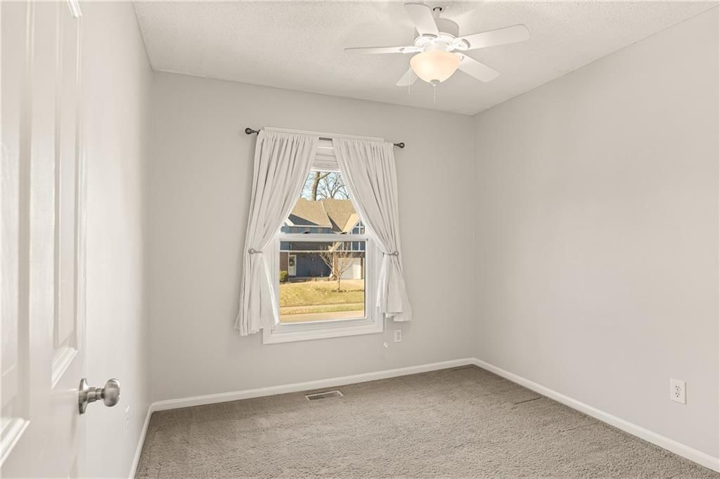 11013 N McGee Street — photo 24