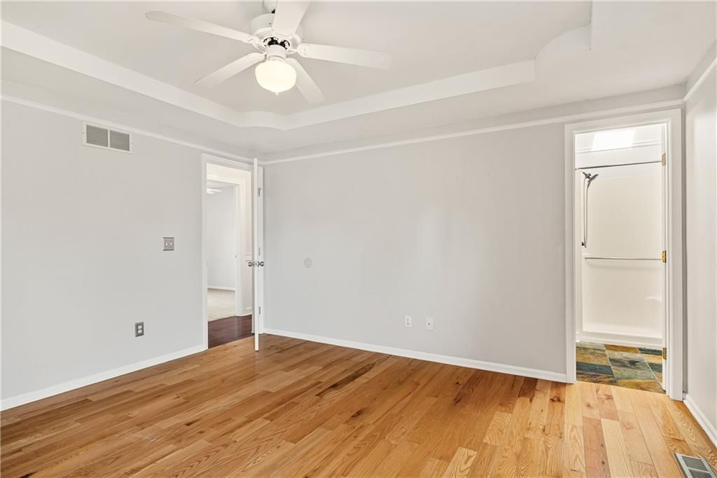 11013 N McGee Street — photo 32