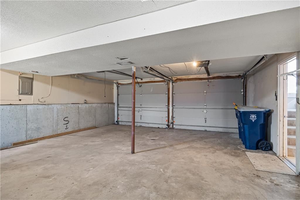 11013 N McGee Street — photo 38