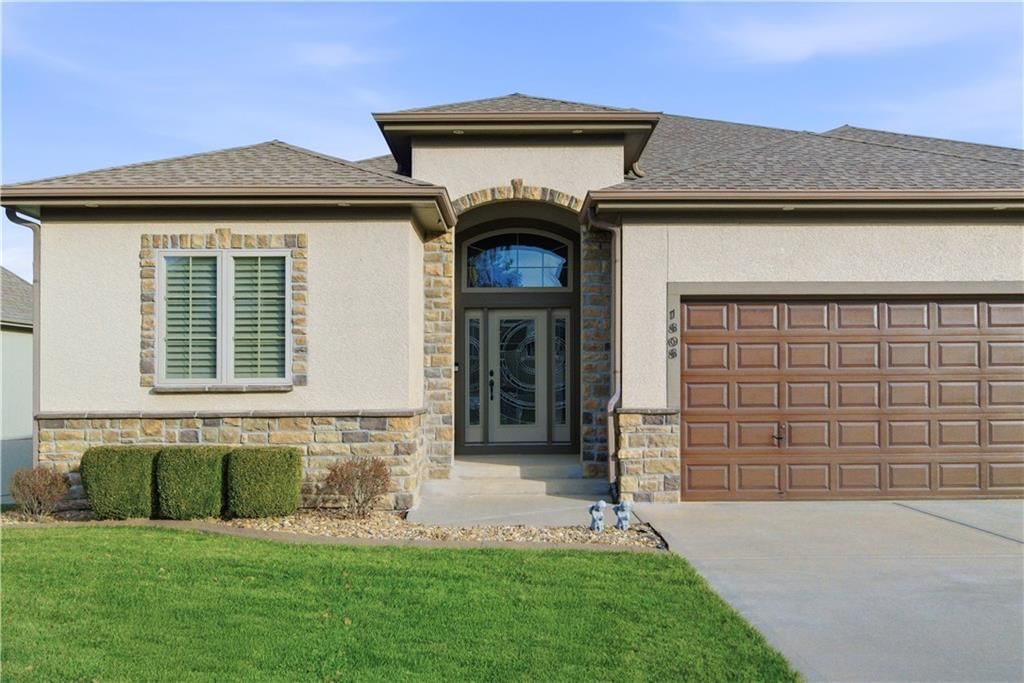 1808 NE Parks Summit Boulevard — photo 5