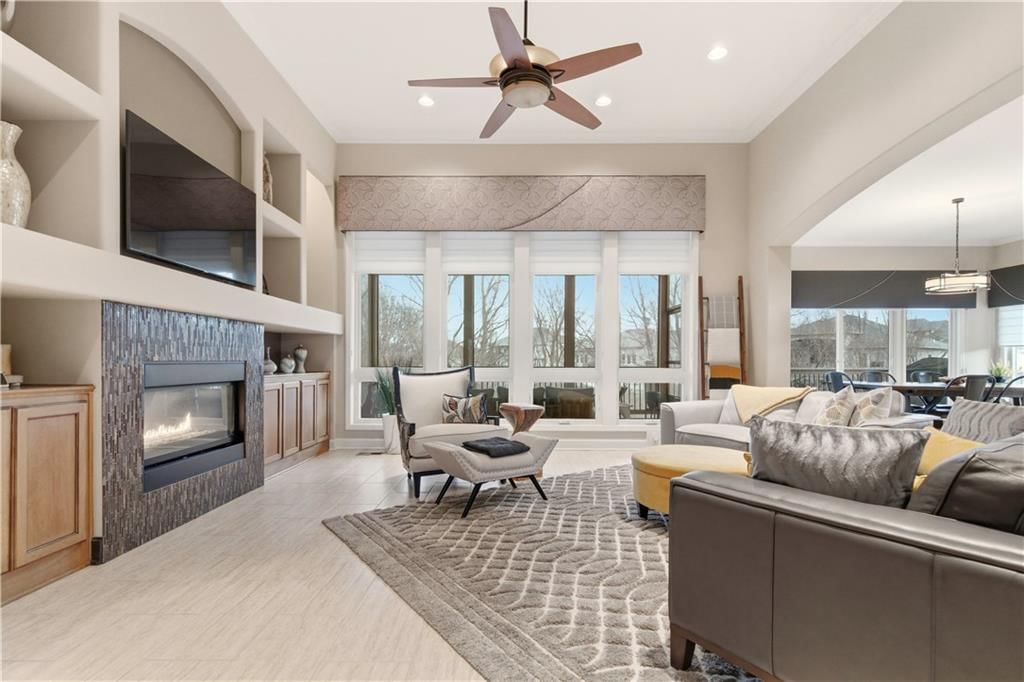 1808 NE Parks Summit Boulevard — photo 15