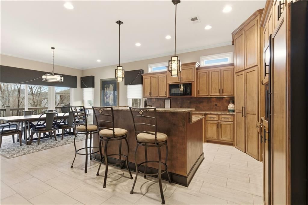 1808 NE Parks Summit Boulevard — photo 20