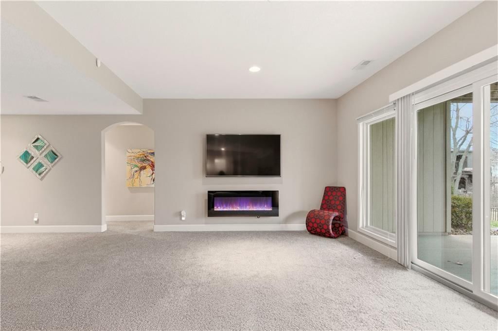 1808 NE Parks Summit Boulevard — photo 45