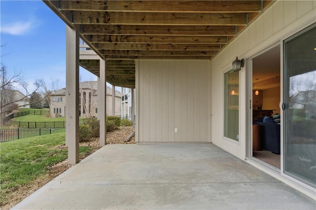 1808 NE Parks Summit Boulevard — photo 56